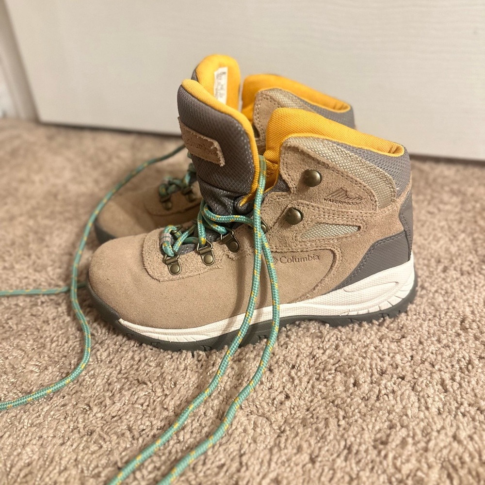 Womens Tan and Yellow Hiking Boots - Picture 2 of 4